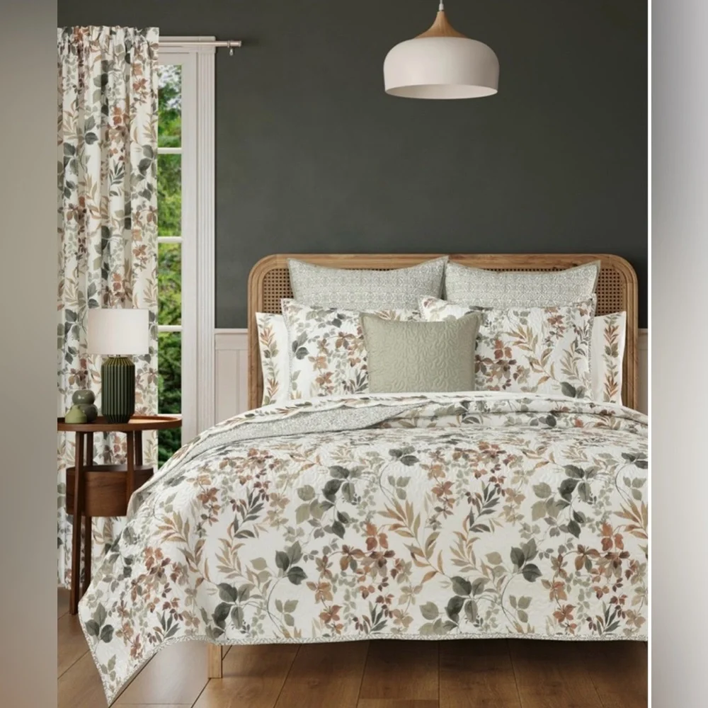 Royal Court Evergreen Quilt Set. - King NEWT